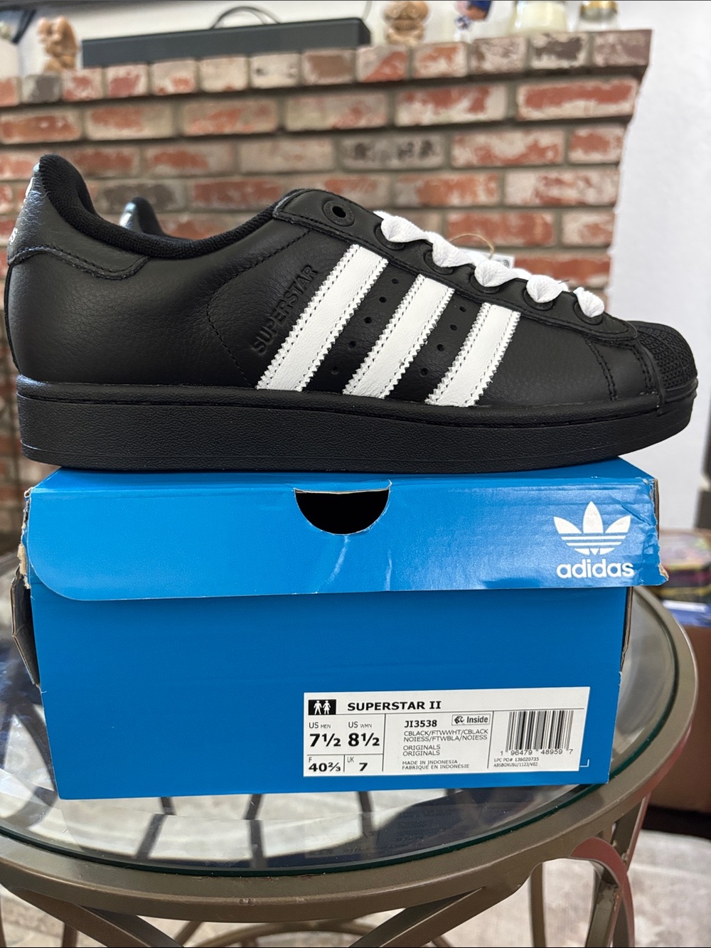Unisex Adidas Black Leather Superstar II Sneakers Men’s 7.5 / Women’s 8.5 JI3538
